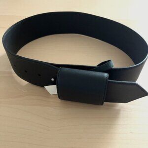 NWT Wide Black Belt